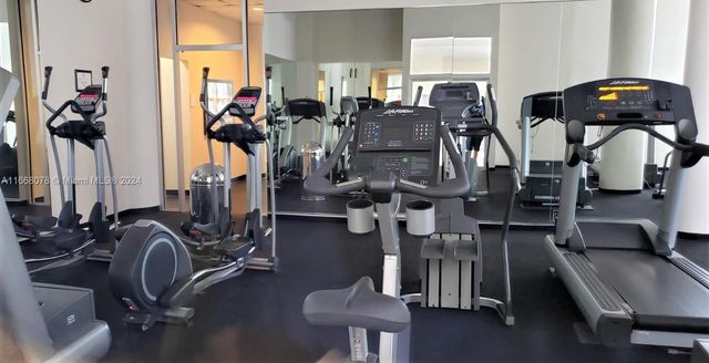 5161 Collins Ave 1715, Miami Beach, FL 33140