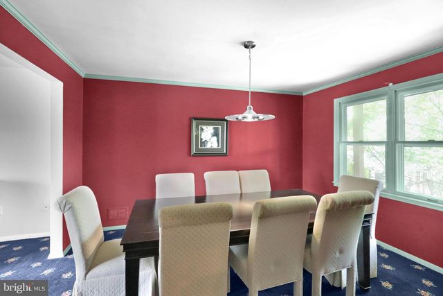 2 WILLOWWOOD CT, Douglassville, PA 19518