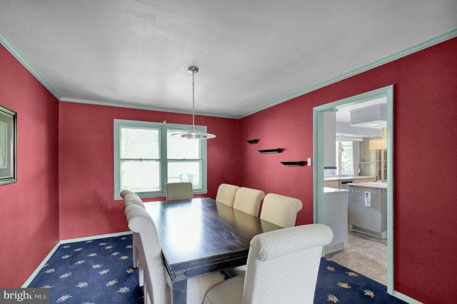 2 WILLOWWOOD CT, Douglassville, PA 19518