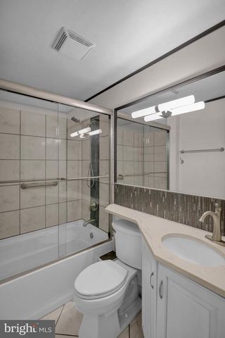 2 WILLOWWOOD CT, Douglassville, PA 19518