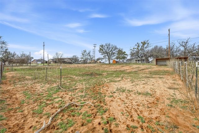 1601 Ragel, Weatherford, TX 76087