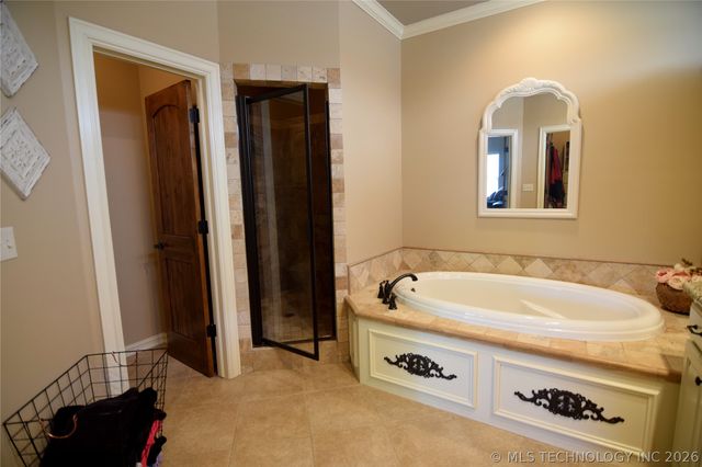 2404 E 140th Place, Jenks, OK 74008
