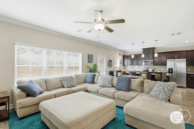 685 Fairview Circle, Hinesville, GA 31313