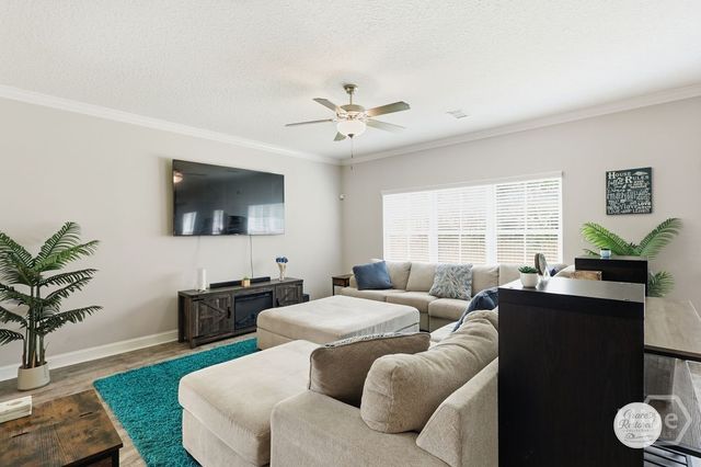 685 Fairview Circle, Hinesville, GA 31313