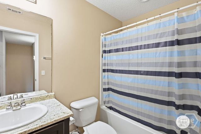 685 Fairview Circle, Hinesville, GA 31313