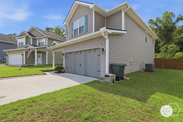 685 Fairview Circle, Hinesville, GA 31313