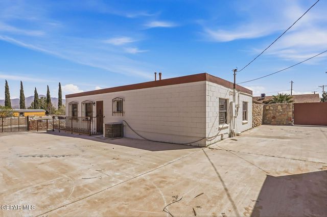 366 RIVERSIDE Drive, Sunland Park, NM 88063