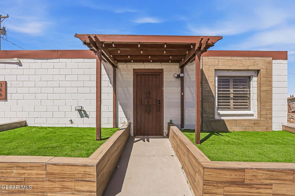 366 RIVERSIDE Drive, Sunland Park, NM 88063