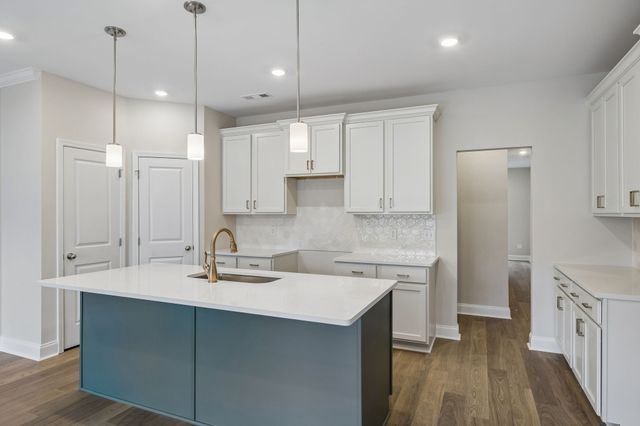 3215 Tasker Dr, Antioch, TN 37013