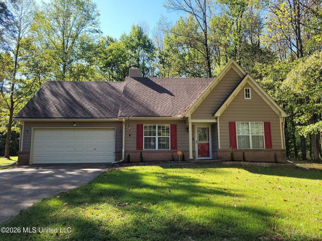 6805 Lake Forest Drive, Walls, MS 38680 — exterior