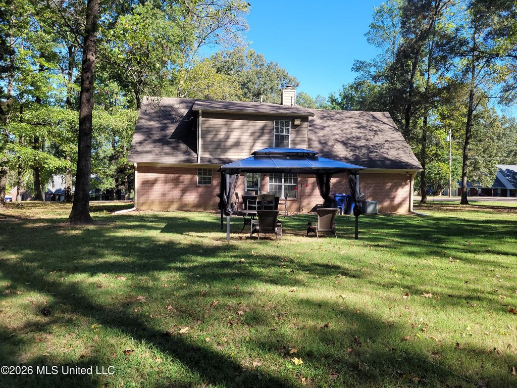 6805 Lake Forest Drive, Walls, MS 38680 — photo 2