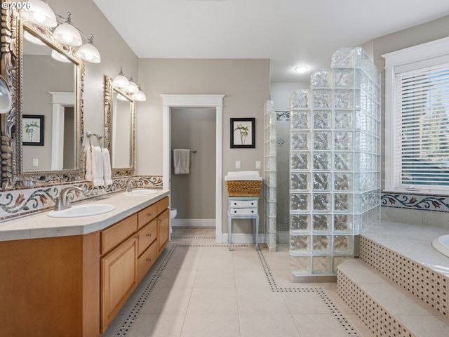 14805 Ne 13TH Cir, Vancouver, WA 98684