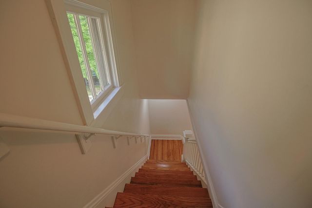 685 Stewart Avenue, Saint Paul, MN 55102