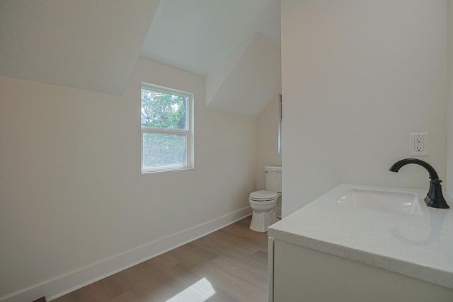 685 Stewart Avenue, Saint Paul, MN 55102