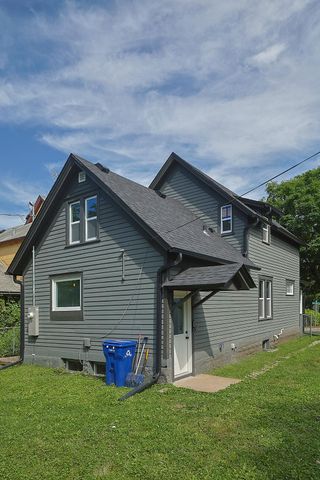 685 Stewart Avenue, Saint Paul, MN 55102