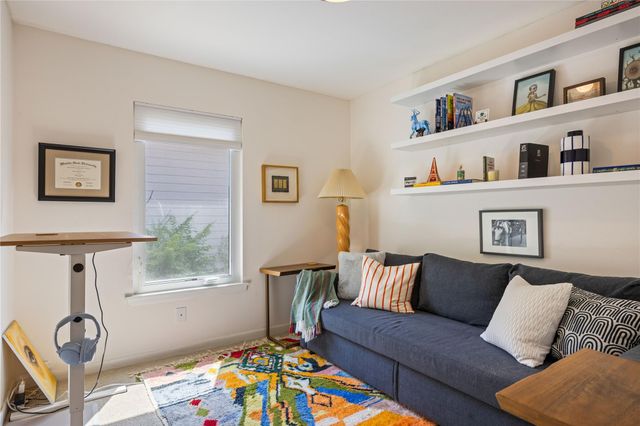 7607 Meadowview LN, Austin, TX 78752