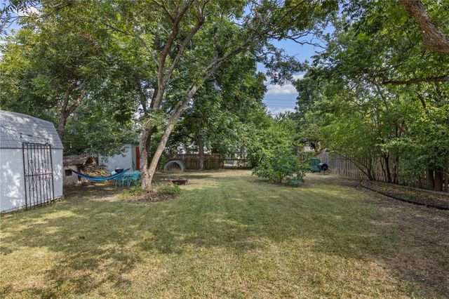 7607 Meadowview LN, Austin, TX 78752
