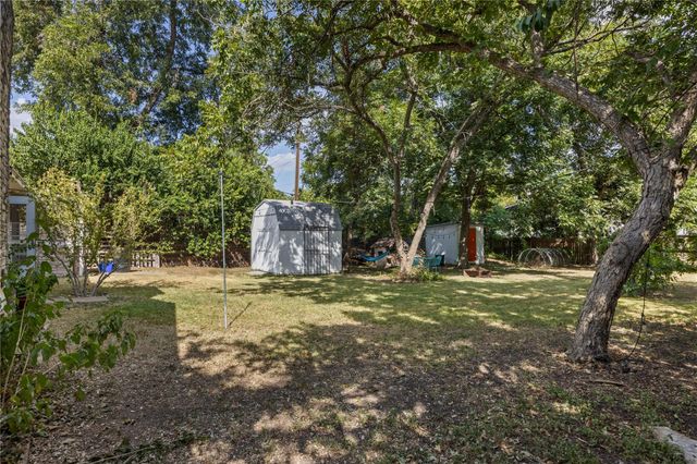 7607 Meadowview LN, Austin, TX 78752