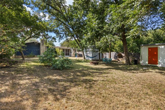 7607 Meadowview LN, Austin, TX 78752