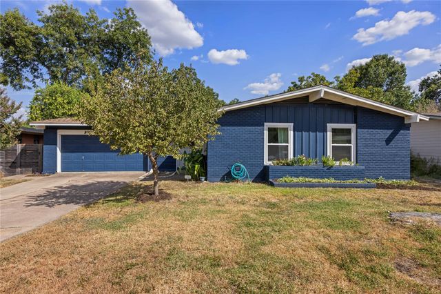 7607 Meadowview LN, Austin, TX 78752