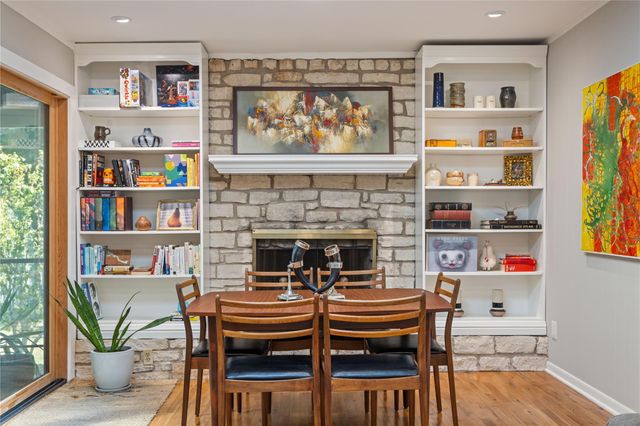 7607 Meadowview LN, Austin, TX 78752