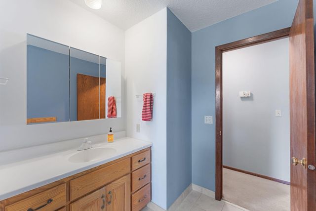 8053 Cloman Avenue, Inver Grove Heights, MN 55076