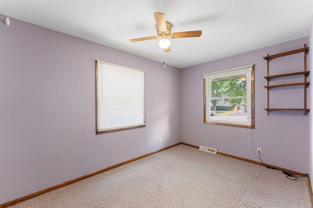 8053 Cloman Avenue, Inver Grove Heights, MN 55076