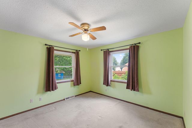 8053 Cloman Avenue, Inver Grove Heights, MN 55076