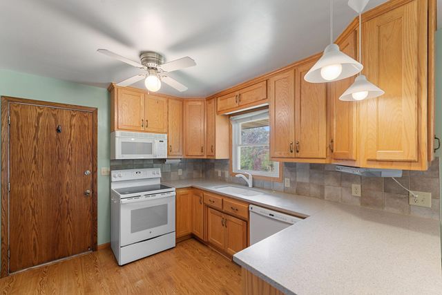 8053 Cloman Avenue, Inver Grove Heights, MN 55076