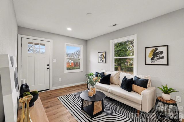 2534 Druid Hills Way, Charlotte, NC 28206