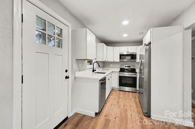 2534 Druid Hills Way, Charlotte, NC 28206