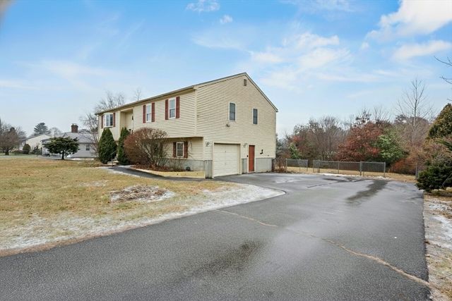 4 Corey Drive, Oxford, MA 01540