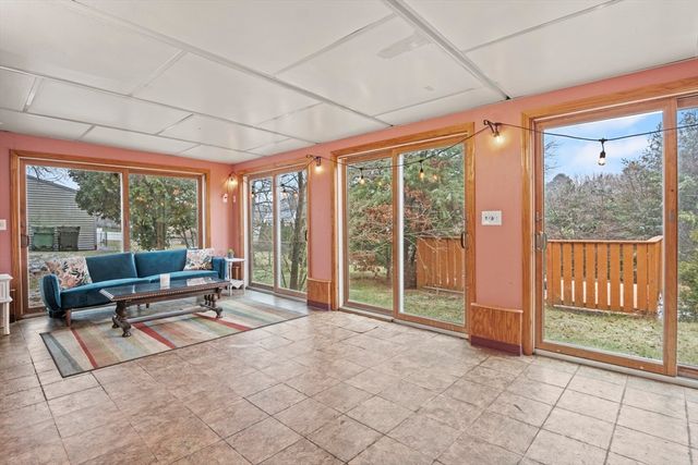 4 Corey Drive, Oxford, MA 01540