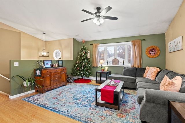 4 Corey Drive, Oxford, MA 01540