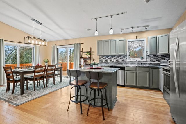 4 Corey Drive, Oxford, MA 01540