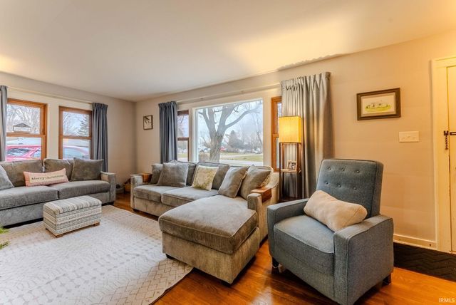 2 S Colonial Park Drive, Marion, IN 46953