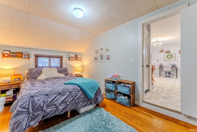 2 S Colonial Park Drive, Marion, IN 46953