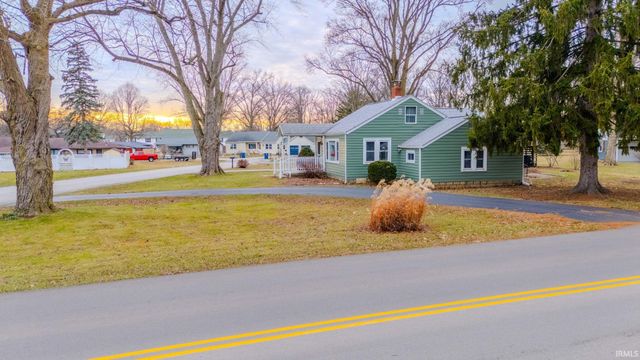 2 S Colonial Park Drive, Marion, IN 46953