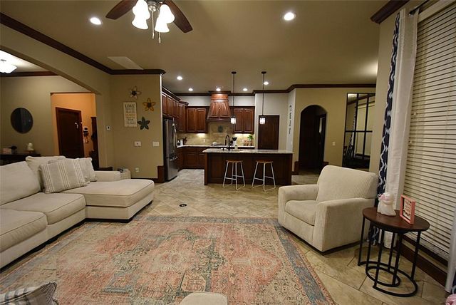 1015 Morning Glory Lane, Seminole, OK 74868