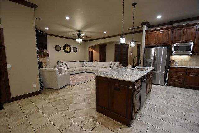 1015 Morning Glory Lane, Seminole, OK 74868