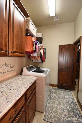 1015 Morning Glory Lane, Seminole, OK 74868