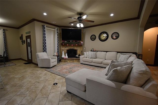 1015 Morning Glory Lane, Seminole, OK 74868