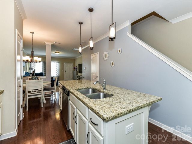 4268 Sutwick Drive, Charlotte, NC 28269