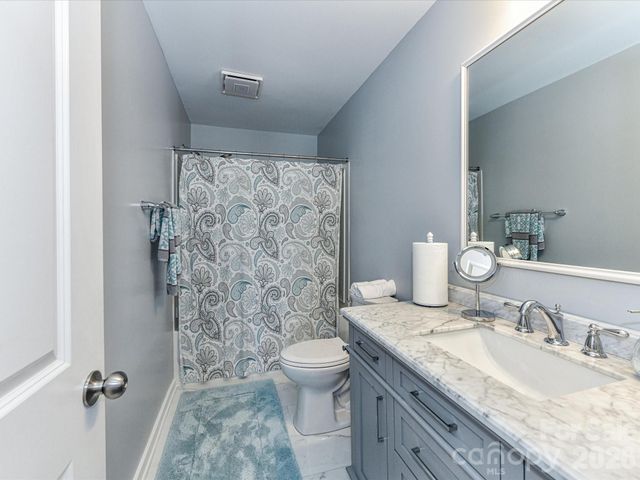 4268 Sutwick Drive, Charlotte, NC 28269