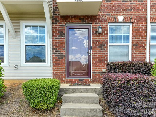 4268 Sutwick Drive, Charlotte, NC 28269