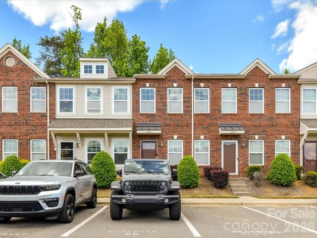 4268 Sutwick Drive, Charlotte, NC 28269