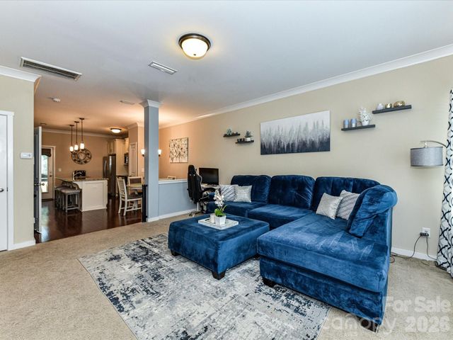 4268 Sutwick Drive, Charlotte, NC 28269