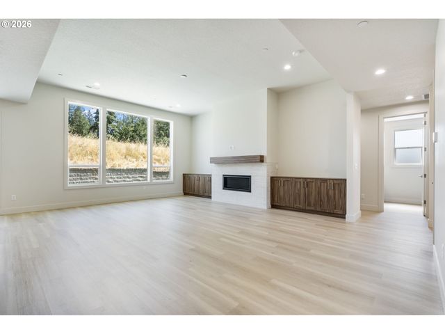16807 Ne 38TH Ave, Vancouver, WA 98686