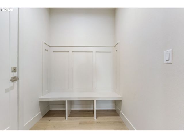 16807 Ne 38TH Ave, Vancouver, WA 98686