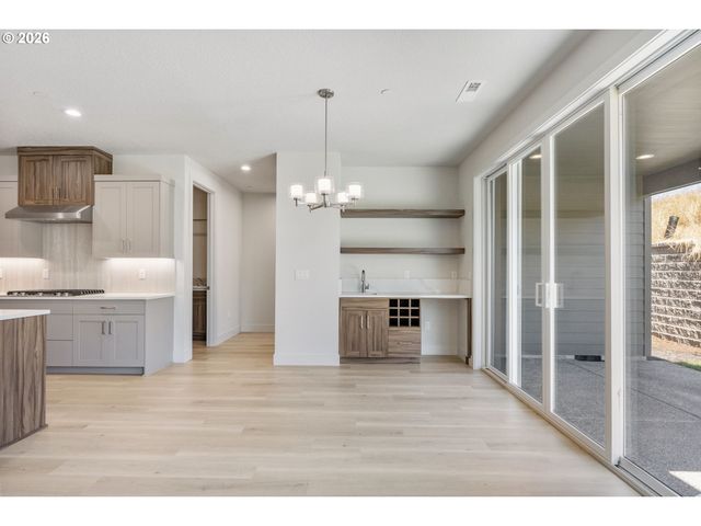 16807 Ne 38TH Ave, Vancouver, WA 98686